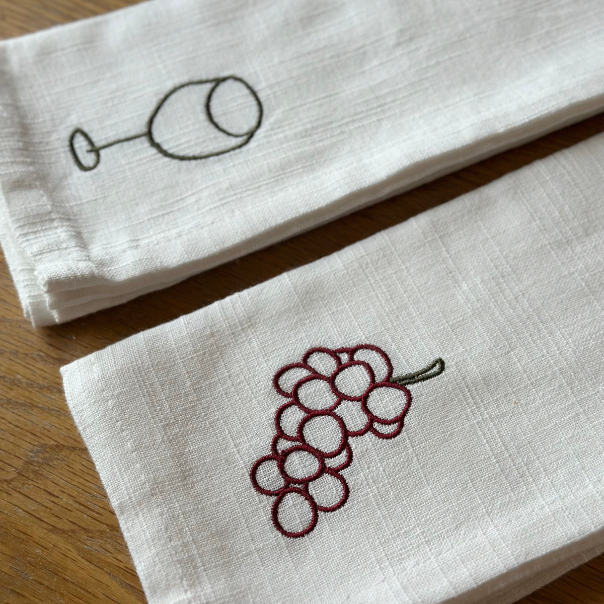 Set geborduurde servetten Wine & Grapes